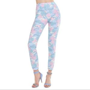 NWT Wildfox Couture Sweet Leaf Camo Knox Pants